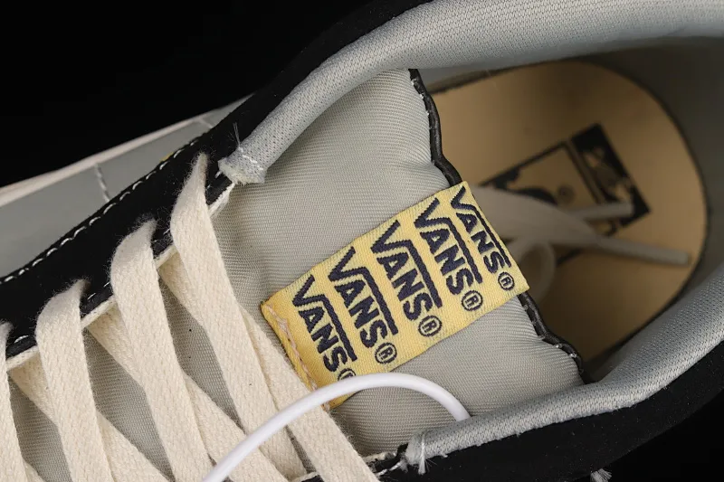 All categories Vans Vans series Vans Mid Vans China Vans Th Snake Trail Lx joint model China casual sneakers VN0A4UWR26M